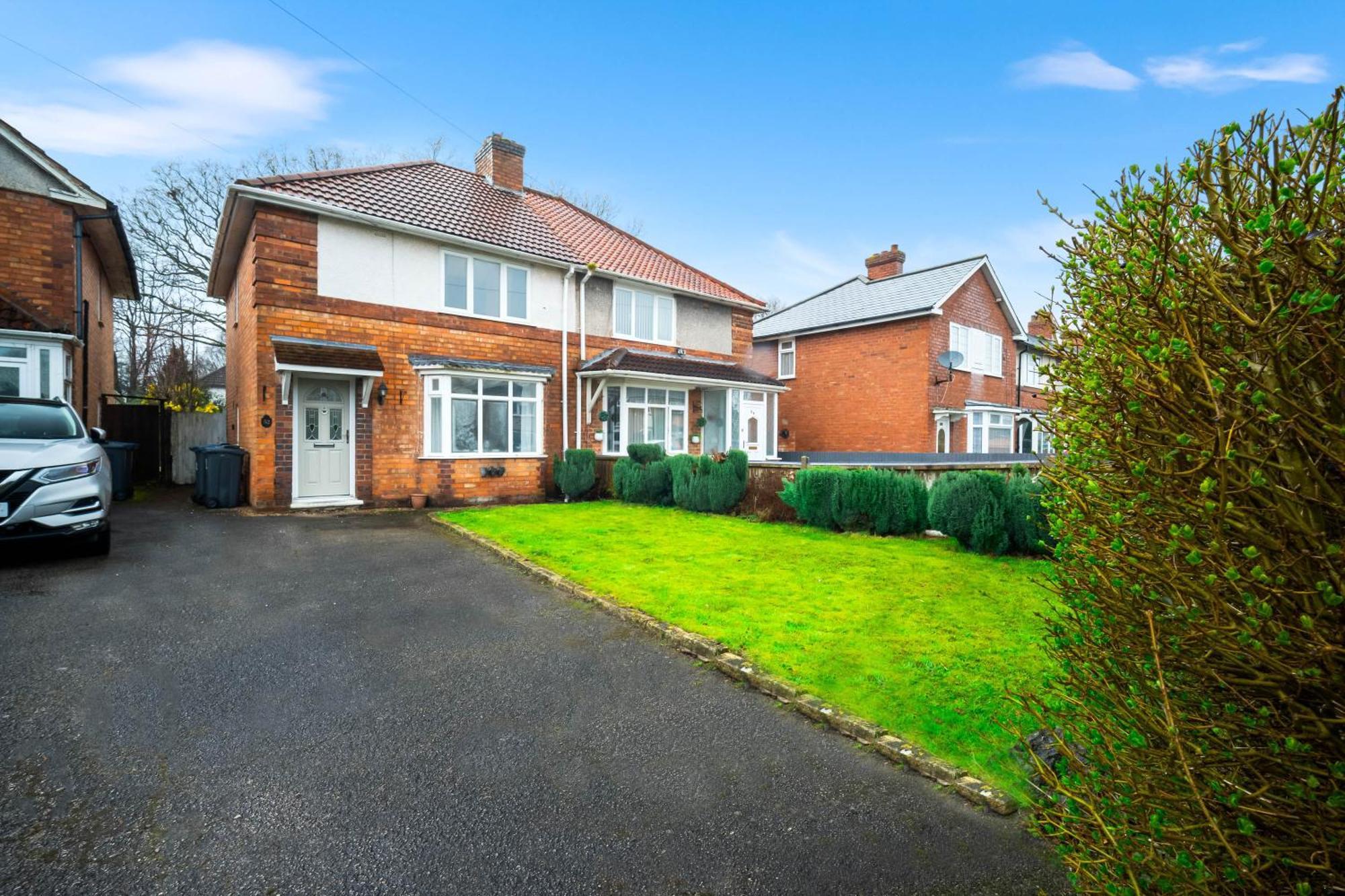 Luxury 3 Bedroom House - Garden - Parking - Interior Designed - Netflix - Wifi - 52h *