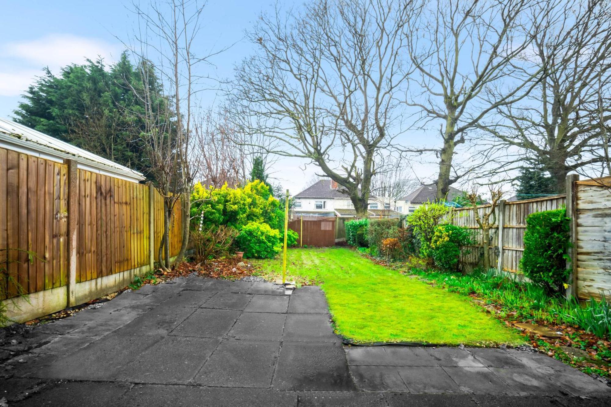 Luxury 3 Bedroom House - Garden - Parking - Interior Designed - Netflix - Wifi - 52h Birmingham