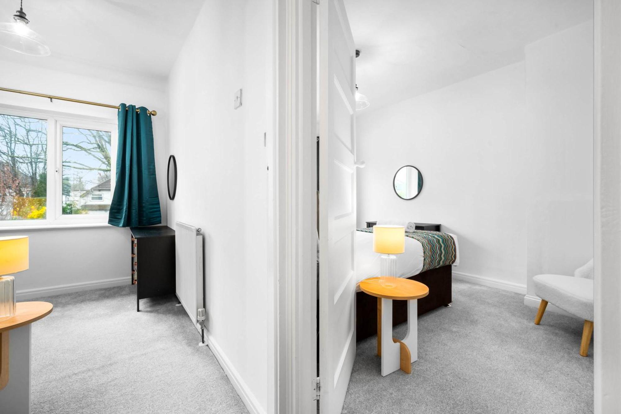 Luxury 3 Bedroom House - Garden - Parking - Interior Designed - Netflix - Wifi - 52h * Birmingham